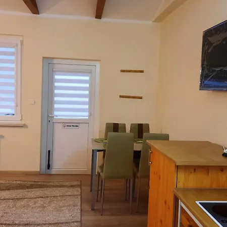 Cichy Kacik Apartment *